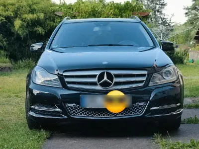 Gebraucht Mercedes C180 Avantgarde 156 PS (114 kW) 2013 Schwarz Kombi