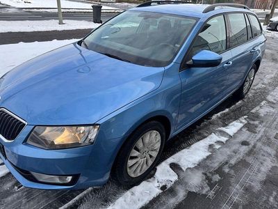 Gebraucht Skoda Octavia Ambition 110 PS (80 kW) 2016 Blau Kombi
