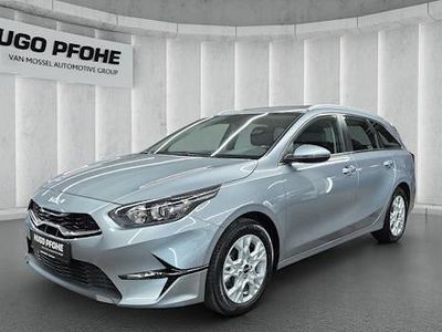 Silber Gebraucht 2023 Kia Ceed Sportswagon Vision Kombi | 18.500 € (Fairer Preis)