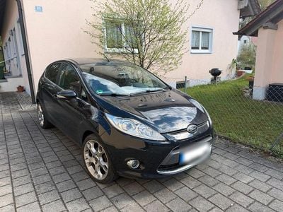 Second-hand Ford Fiesta Titanium 90 CP (66 kW) 2010 Negru Hatchback