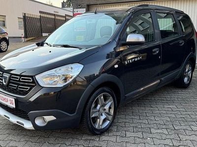 Gebraucht Dacia Lodgy Stepway 116 PS (85 kW) 2018 Schwarz Van / Kleinbus