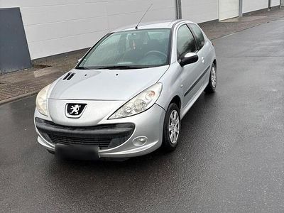 Usata Peugeot 206+ 60 CV (44 kW) 2009 Argento Utilitaria