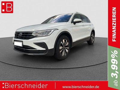 Weiss Gebraucht 2023 VW Tiguan Move SUV | 30.450 € (Fairer Preis)