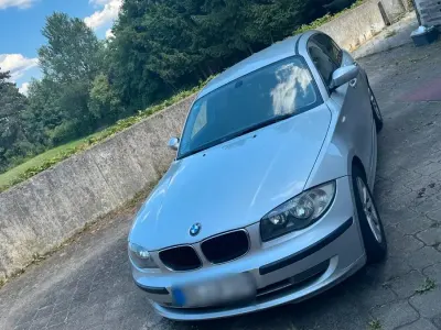 Gebraucht BMW 118 136 PS (100 kW) 2009 Silber Kleinwagen