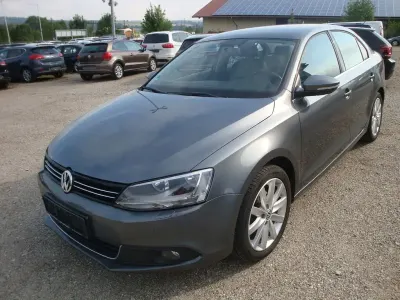 Gebraucht VW Jetta Highline 140 PS (102 kW) 2011 Grau Limousine