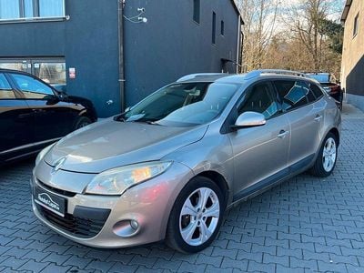 Gebraucht Renault Mégane GrandTour Dynamique 106 PS (77 kW) 2010 Gold Kombi