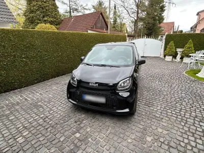 Usata Smart ForFour Electric Drive 60 kW (82 CV) 2022 Nero Utilitaria