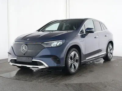 Używany Mercedes EQE300 Electric Art 180 kW (245 KM) 2025 Niebieski SUV