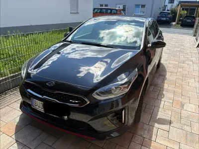 Gebraucht Kia ProCeed GT GT 204 PS (150 kW) 2021 Schwarz Kleinwagen