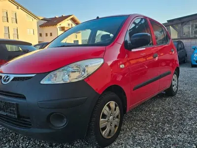 Gebraucht Hyundai i10 67 PS (49 kW) 2010 Rot Kleinwagen