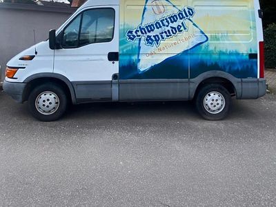 Usata Iveco Daily 115 CV (84 kW) 2003 Furgone