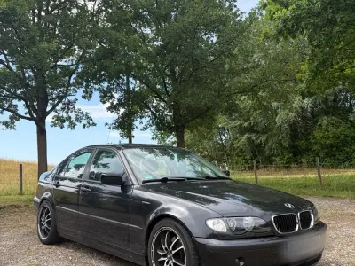 Gebraucht BMW 320 150 PS (110 kW) 2004 Schwarz Limousine