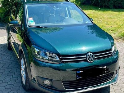 Gebraucht VW Touran Cross 150 PS (110 kW) 2014 Grün Van / Kleinbus
