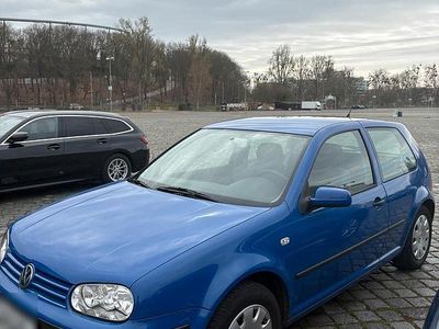 Gebraucht VW Golf IV 102 PS (75 kW) 2001 Blau Kleinwagen