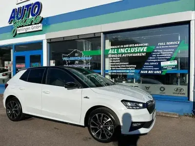 Gebraucht Skoda Fabia Monte Carlo 150 PS (110 kW) 2025 Moonweiss metallic Limousine