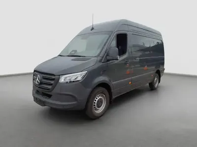 Gebraucht Mercedes E-Sprinter 100 kW (136 PS) 2025 Grau Van