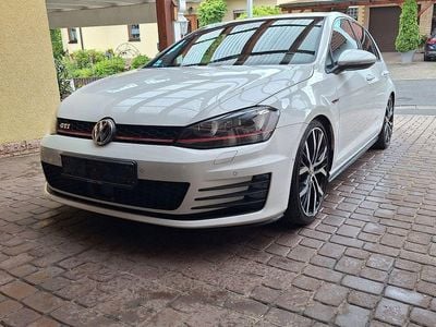 Gebraucht VW Golf VII GTI 300 PS (220 kW) 2014 Weiß Limousine