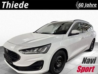 Frozen weiß Gebraucht 2022 Ford Focus Sport Limousine | 14.200 € (Guter Preis)