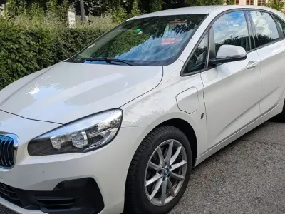 Gebraucht BMW 225 Active Tourer iPerformance 224 PS (164 kW) 2018 Weiß Van / Kleinbus
