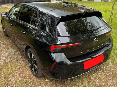 Gebraucht Opel Astra Elegance 131 PS (96 kW) 2022 Schwarz Kleinwagen