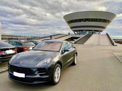 Grau Gebraucht 2020 Porsche Macan SUV | 49.500 € (Fairer Preis)