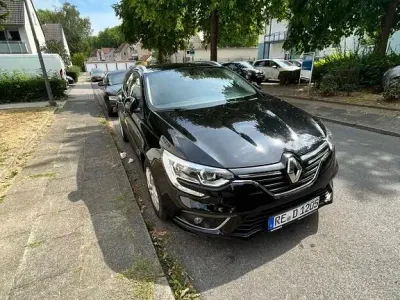 Gebraucht Renault Mégane IV Intens 116 PS (85 kW) 2019 Schwarz Limousine