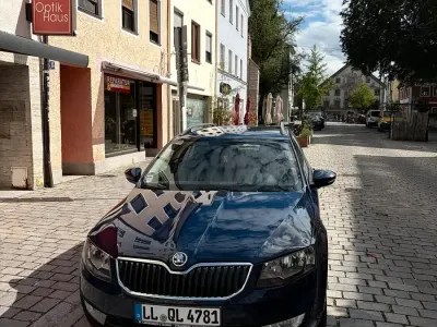 Gebraucht Skoda Octavia 105 PS (77 kW) 2013 Blau Kombi