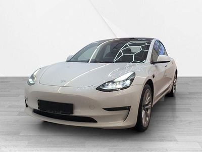 Weiß Gebraucht 2021 Tesla Model 3 Limousine | 29.670 € (Fairer Preis)