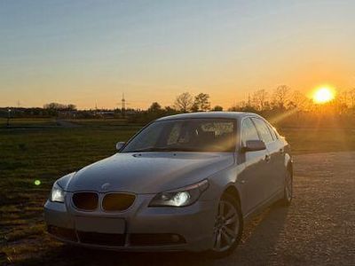 Usata BMW 520 170 CV (125 kW) 2005 Argento Berlina