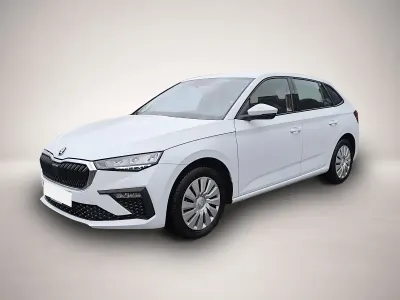 Gebraucht Skoda Scala Essence 95 PS (69 kW) 2025 Weiß Kleinwagen