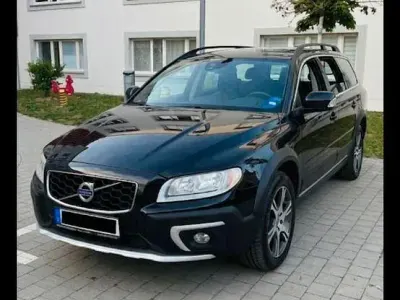 Gebraucht Volvo XC70 Momentum 181 PS (133 kW) 2014 Schwarz Kombi