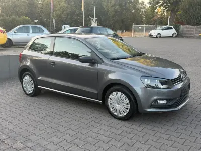 Gebraucht VW Polo Trendline 60 PS (44 kW) 2015 Grau Kleinwagen