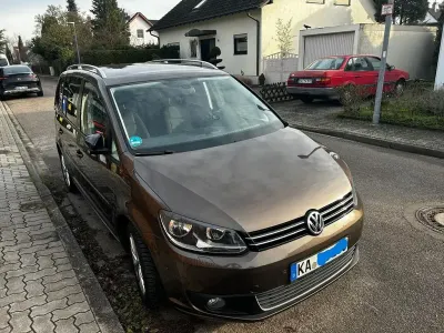 Usata VW Touran Style 140 CV (102 kW) 2012 Marrone Monovolume