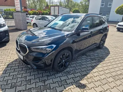 Gebraucht BMW X1 Sport Line 150 PS (110 kW) 2022 Schwarz SUV