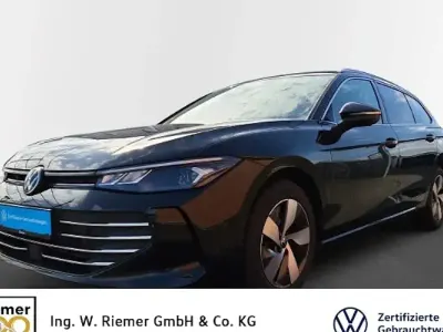 Gebraucht VW Passat IQ Drive 150 PS (110 kW) 2025 Schwarz Kombi