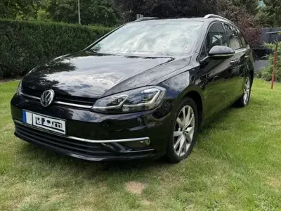 Gebraucht VW Golf VII Highline 150 PS (110 kW) 2020 Schwarz Kombi