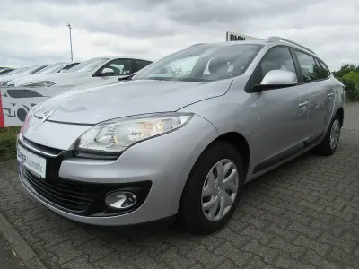 Gebraucht Renault Mégane GrandTour Expression 110 PS (80 kW) 2012 Silber Kombi