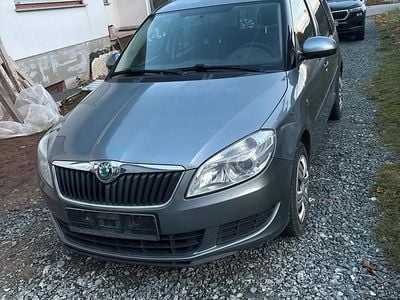 Gebraucht Skoda Roomster 90 PS (66 kW) 2012 Silber Van / Kleinbus