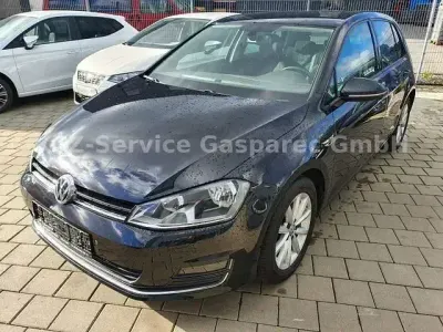 Gebraucht VW Golf VII Comfortline 125 PS (91 kW) 2015 Schwarz Limousine