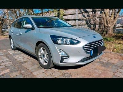 Silber Gebraucht 2021 Ford Focus Kombi | 16.800 € (Fairer Preis)