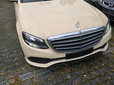 Mercedes E200