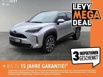 Gebraucht Toyota Yaris Cross Style 131 PS (96 kW) 2024 Grau SUV