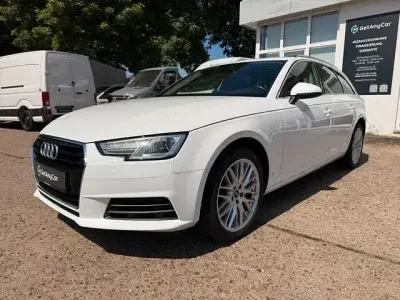 Gebraucht Audi A4 Comfort 150 PS (110 kW) 2016 Weiß Kombi