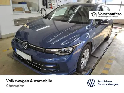 Używany VW Golf VIII Goal 150 KM (110 kW) 2024 Niebieski Kombi