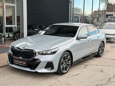 Usata BMW 530e M Sport 190 CV (139 kW) 2025 Grigio Berlina