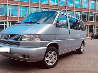 Gebraucht VW Multivan 102 PS (75 kW) 2001 Silber Van / Kleinbus