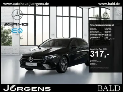 Gebraucht Mercedes A250 Progressive 163 PS (119 kW) 2025 Metalliclack kosmosschwarz Limousine