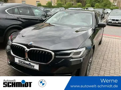 Gebraucht BMW 530 286 PS (210 kW) 2023 Saphirschwarz metallic Limousine