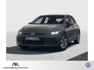 Grau Neu 2026 VW Golf Limousine | 31.639 € (Teuer)