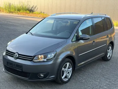 Gebraucht VW Touran Highline 140 PS (102 kW) 2011 Grau Van / Kleinbus